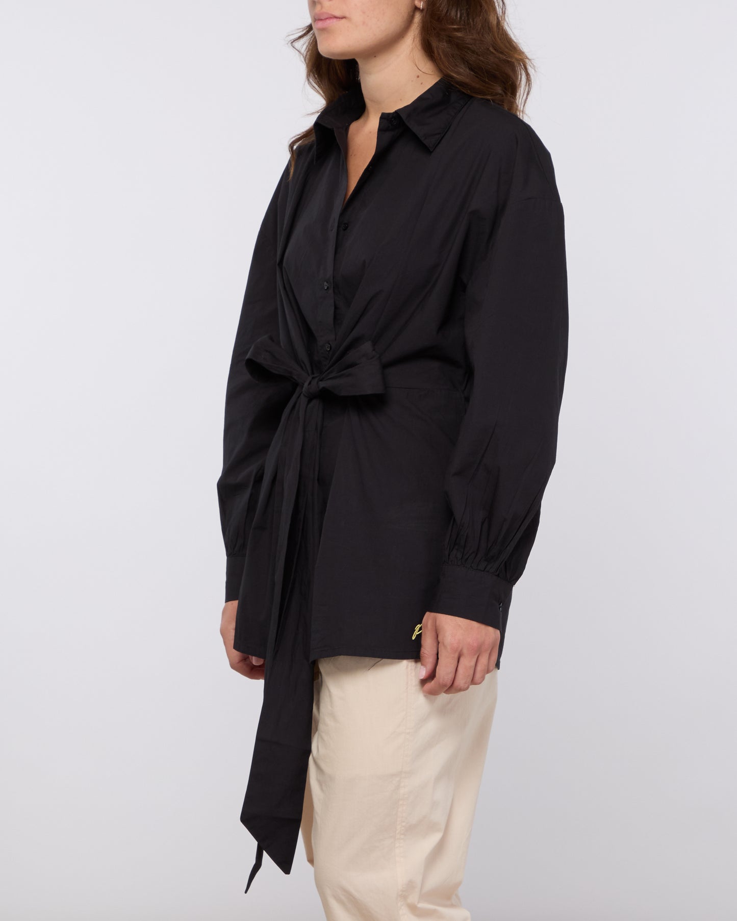 Noir F DW004 5
