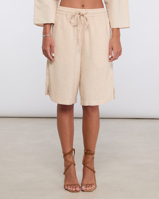 Beige shomi001 1
