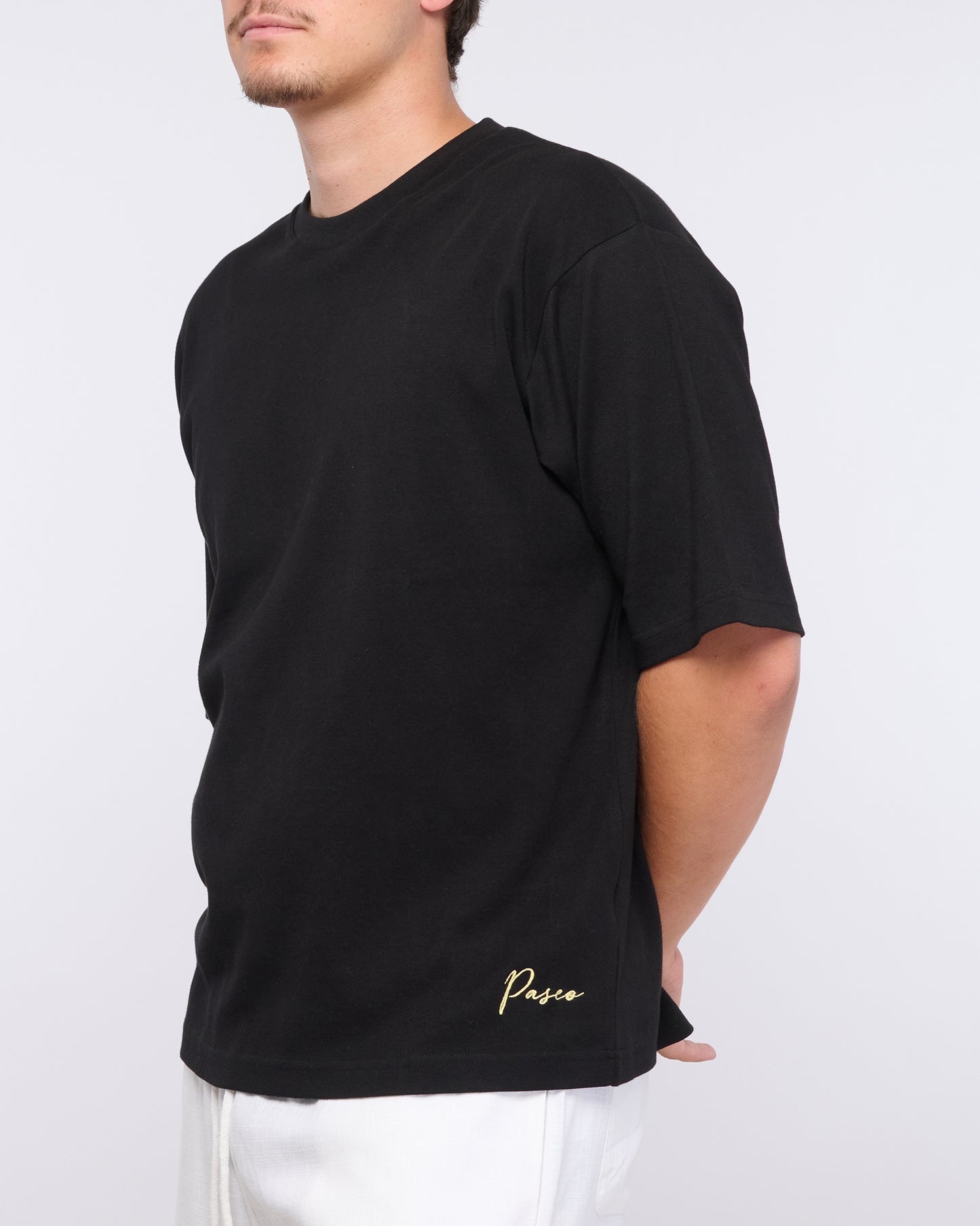 Noir H TM002 1